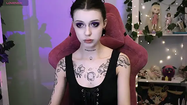 Snapshot of prettybones chatting on January 2026 07:50:02 PM prettybones online show from January 2026 07:50:02 PM