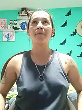 emilypoppy3 online show from February 2025 01:11:01 AM