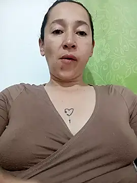 emilypoppy3 online show from February 2026 08:26:01 PM