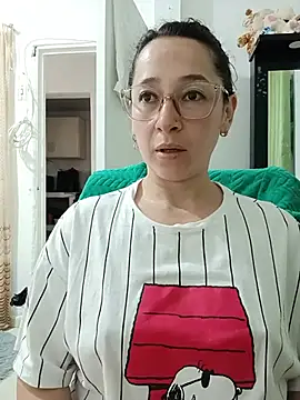 emilypoppy3 online show from July 2026 04:10:02 PM