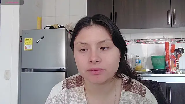 jessica gomez online show from November 2025 04:44:01 PM