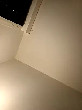 Guitccch online show from April 2026 06:20:01 PM