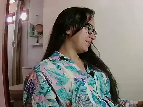 brittanycheeks online show from October 2025 07:03:01 PM