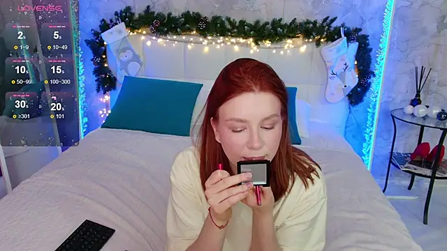 Snapshot of LucyHornyDoll chatting on January 2025 05:50:02 AM LucyHornyDoll online show from January 2025 05:50:02 AM