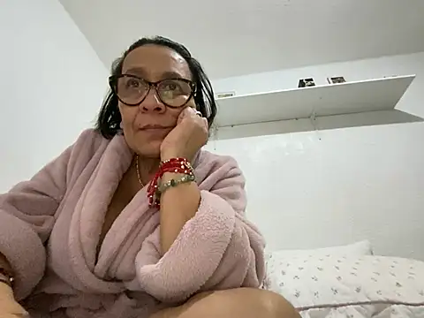 sweeviolet online show from February 2026 04:37:02 PM