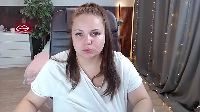 Snapshot of Crazyy_girl_ chatting on June 2026 04:37:01 AM Crazyy girl online show from June 2026 04:37:01 AM