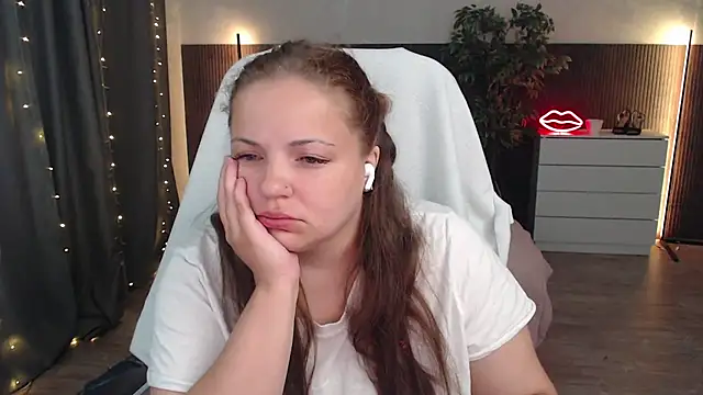 Snapshot of Crazyy_girl_ chatting on July 2026 07:23:02 AM Crazyy girl online show from July 2026 07:23:02 AM