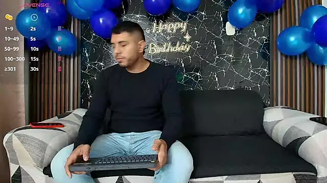 Snapshot of hott_dicks chatting on February 2025 01:46:02 AM hott dicks online show from February 2025 01:46:02 AM