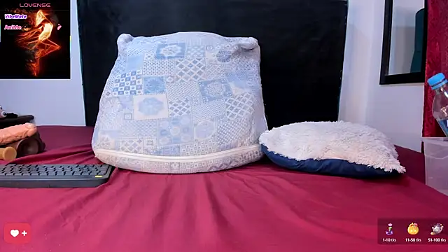 Snapshot of kandy-Jhonson chatting on October 2025 02:40:01 PM kandy-Jhonson online show from October 2025 02:40:01 PM
