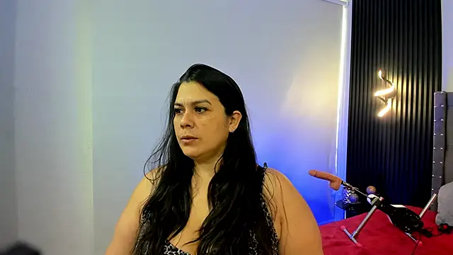 Snapshot of martina_foxy_ chatting on November 2025 12:05:02 PM martina foxy online show from November 2025 12:05:02 PM