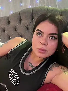 ivanna rivera online show from March 2025 06:22:02 PM