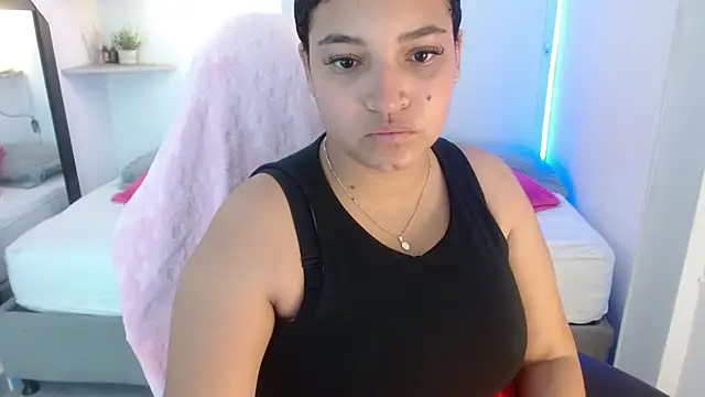 Julia Boobs online show from October 2025 12:24:02 PM