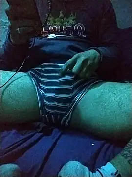 Woofer dick online show from December 2025 03:44:01 AM