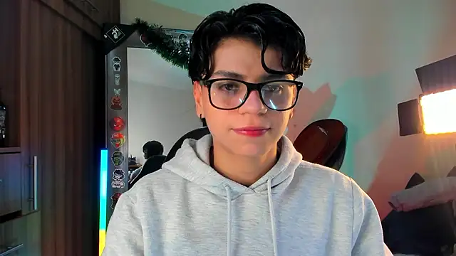 marckalexis online show from February 2026 01:06:02 PM