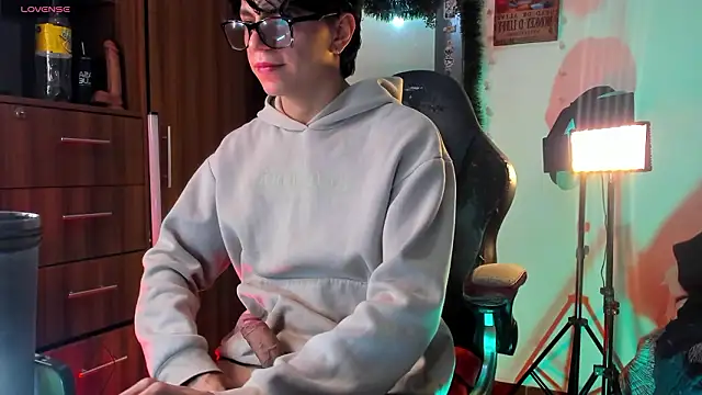 marckalexis online show from February 2026 02:25:02 PM