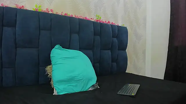 Ammy Connor1 online show from February 2026 09:00:02 PM