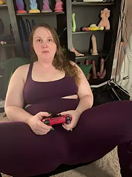Snapshot of GingerSnap33 chatting on May 2026 03:11:02 AM GingerSnap33 online show from May 2026 03:11:02 AM