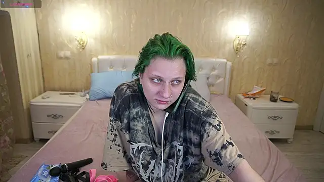 LunaaMayy online show from February 2026 06:52:01 PM