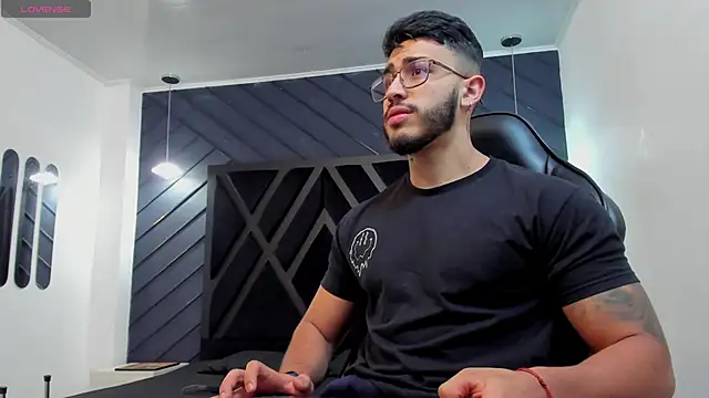 Liam Kleiin online show from November 2025 11:32:02 AM