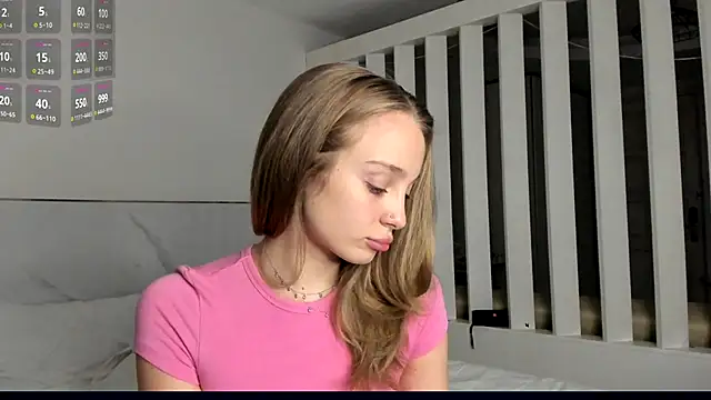  LISA BABYMETAL  online show from November 2025 04:01:02 PM