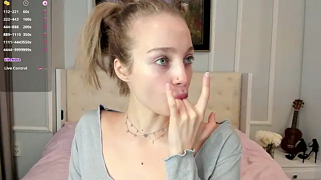  LISA BABYMETAL  online show from February 2026 05:16:02 AM