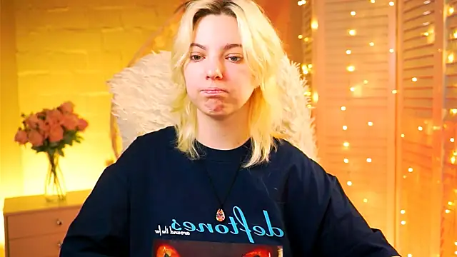 Snapshot of RocKStone_ chatting on February 2025 08:09:02 AM RocKStone  online show from February 2025 08:09:02 AM