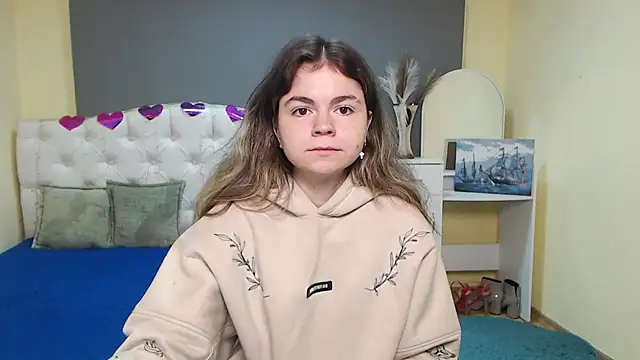 TinaRedly online show from September 2025 05:45:02 AM