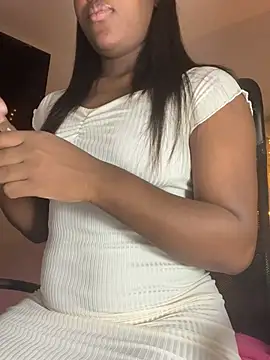 Snapshot of kellya_ chatting on January 2025 10:22:02 PM kellya online show from January 2025 10:22:02 PM