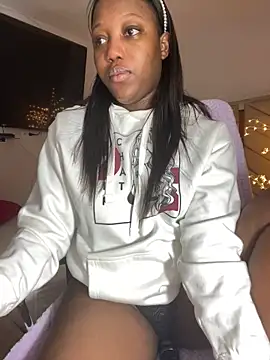 Snapshot of kellya_ chatting on January 2025 10:32:02 AM kellya online show from January 2025 10:32:02 AM