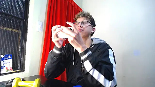  Thomas hot  online show from February 2025 12:40:02 AM