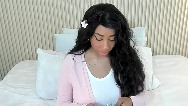 charlottebrowns  online show from July 2026 12:03:01 PM