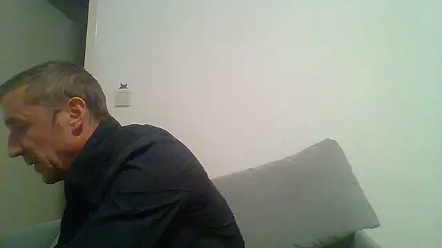 alcapone84 online show from September 2025 08:44:02 PM