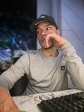 Osiiriis online show from February 2025 12:30:02 AM