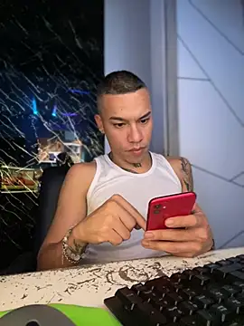 Osiiriis online show from March 2025 07:08:02 AM