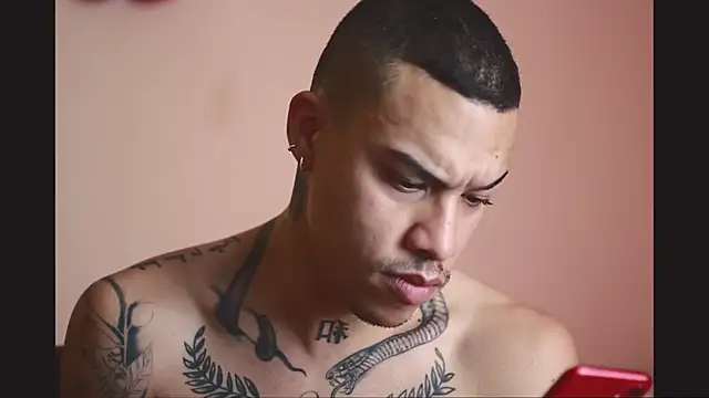 Osiiriis online show from March 2025 07:14:01 PM