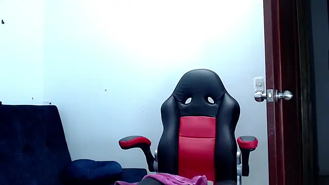 kaira sweet  online show from February 2025 07:03:01 AM