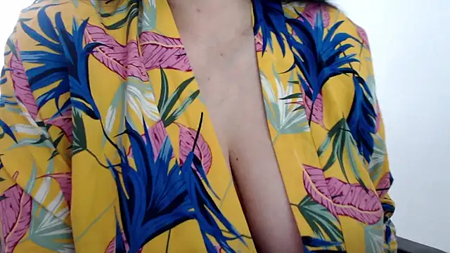 Snapshot of missdaniels chatting on March 2026 04:24:02 PM missdaniels online show from March 2026 04:24:02 PM