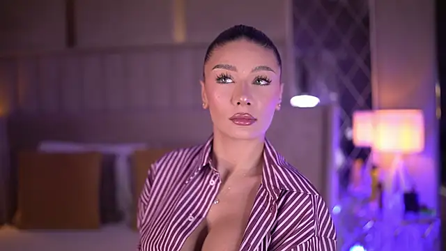 Snapshot of BlairSanders chatting on December 2025 07:32:01 PM BlairSanders online show from December 2025 07:32:01 PM