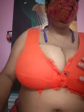 Snapshot of Kayra_34 chatting on August 2026 04:36:02 AM Kayra 34 online show from August 2026 04:36:02 AM
