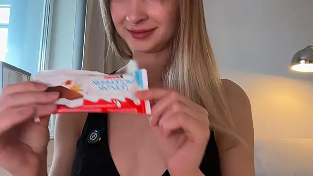 hereandnows  online show from December 2025 05:38:02 AM