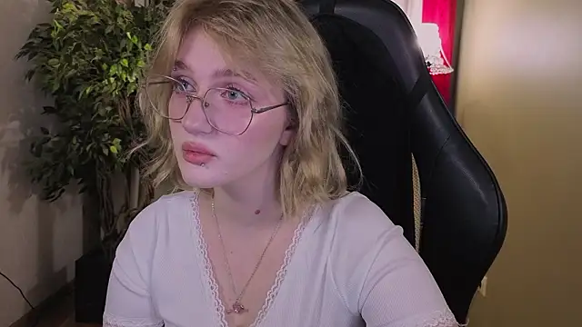 ELLIEJAY online show from March 2026 05:14:02 AM