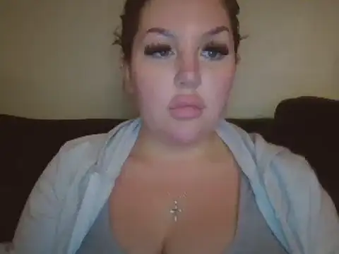 magical mia online show from March 2025 07:59:01 PM