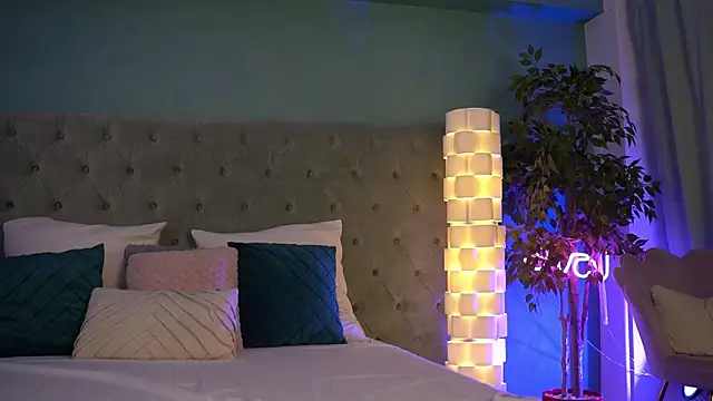 Snapshot of HaileyMadow chatting on February 2025 07:49:01 AM HaileyMadow online show from February 2025 07:49:01 AM