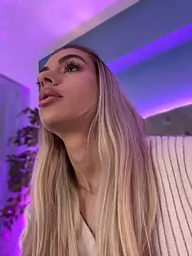 Snapshot of HaileyMadow chatting on November 2025 07:52:01 AM HaileyMadow online show from November 2025 07:52:01 AM