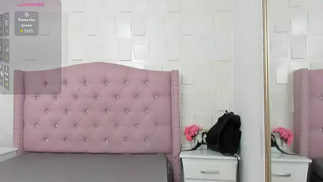 MonicaSchwartz online show from February 2026 08:09:02 PM