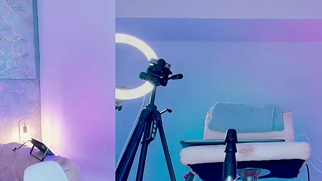 Angelst   online show from April 2026 01:48:01 AM