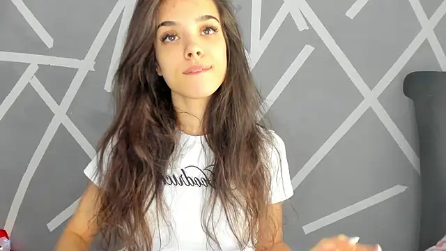 Snapshot of BabyAylin chatting on December 2024 05:59:02 AM BabyAylin online show from December 2024 05:59:02 AM