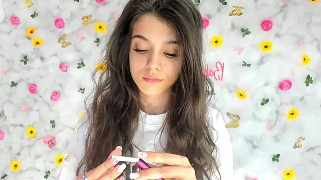 Snapshot of BabyAylin chatting on March 2025 11:06:01 AM BabyAylin online show from March 2025 11:06:01 AM