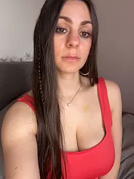 Snapshot of Loella-Rose chatting on March 2025 08:39:01 AM Loella-Rose online show from March 2025 08:39:01 AM