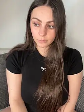 Snapshot of Loella-Rose chatting on February 2026 12:53:02 PM Loella-Rose online show from February 2026 12:53:02 PM